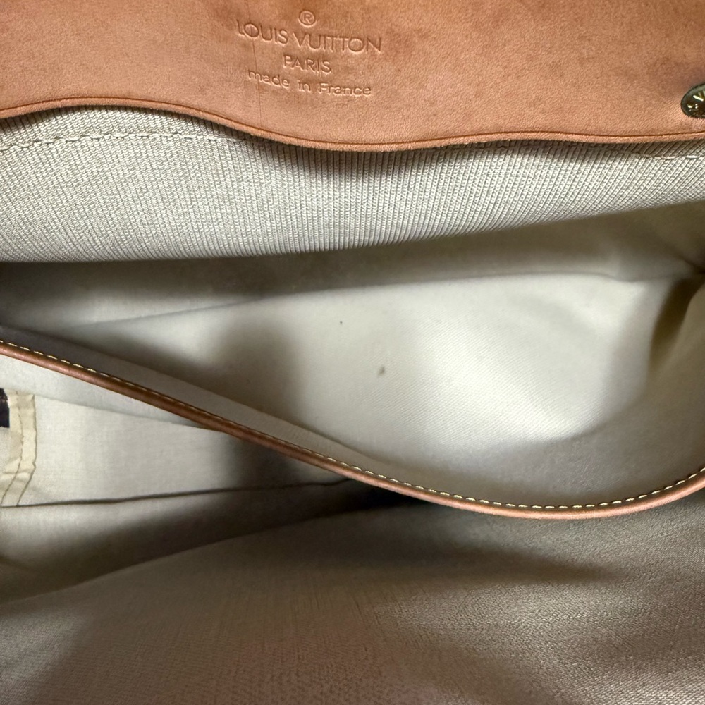 Louis Vuitton Monogram Alize w/ Certificate of Authenticity - Picture 9 of 15